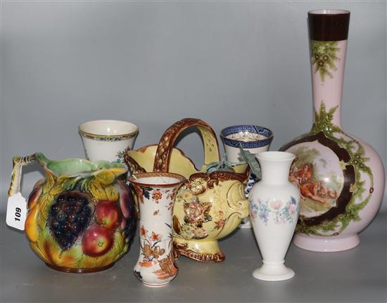 Mixed ceramics- A Coalport vase, Wedgwood etc